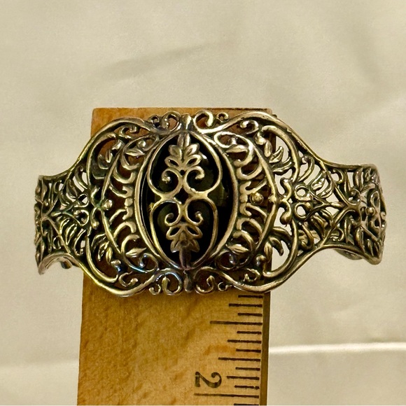Carolyn Pollack Elegant Sterling Silver Filigree Women's Cuff Bracelet - Picture 12 of 13
